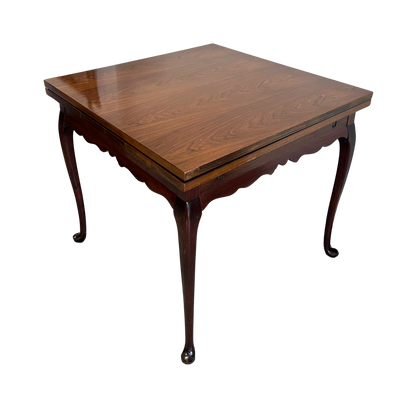 Queen Anne Style Expanding Game Table