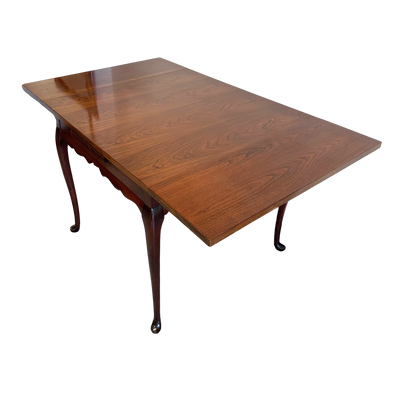 Queen Anne Style Expanding Game Table